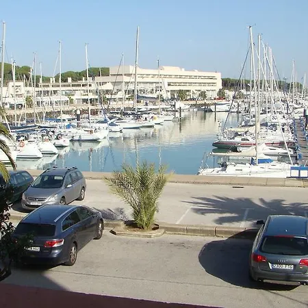 Marina El Puerto *